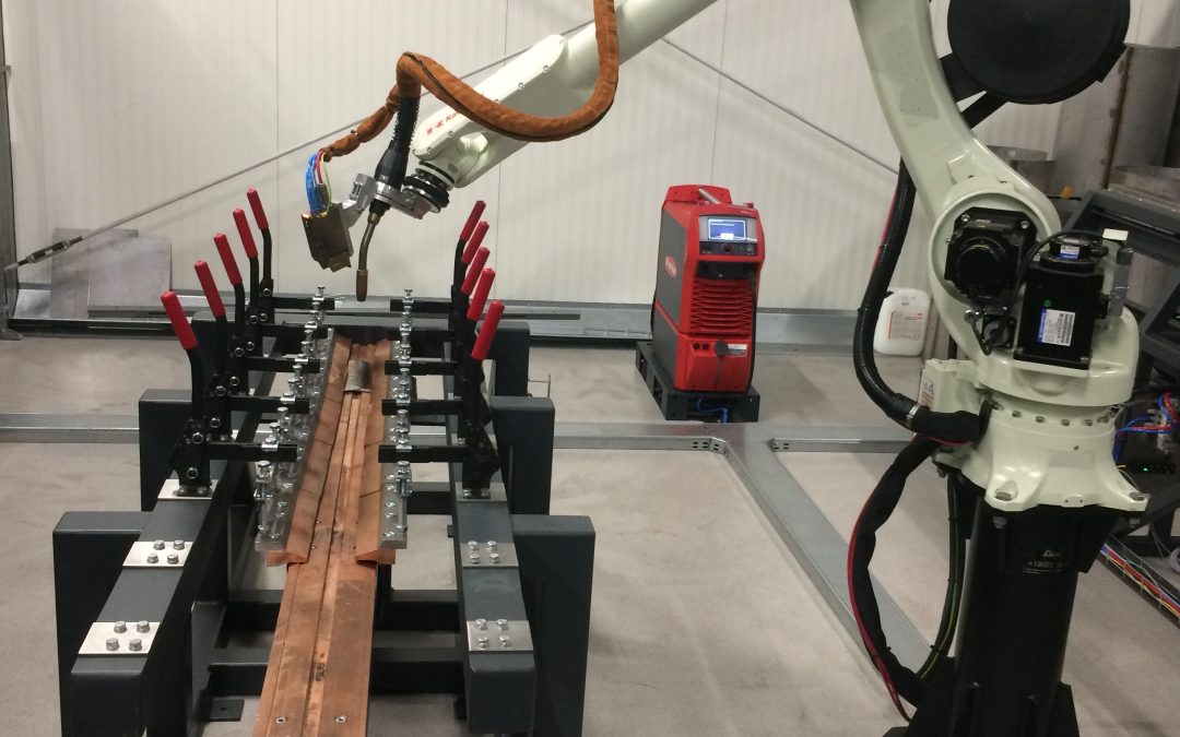 Robotic station for welding pressure vessels